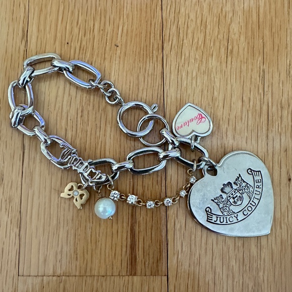 Juicy Couture Silver Tone Charm Bracelet Hearts Pearl Bow - Picture 1 of 11
